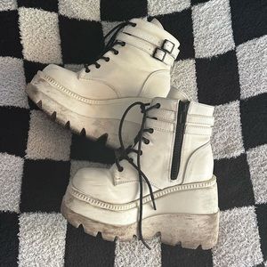 Demonia Shaker-52 Ankle Boots